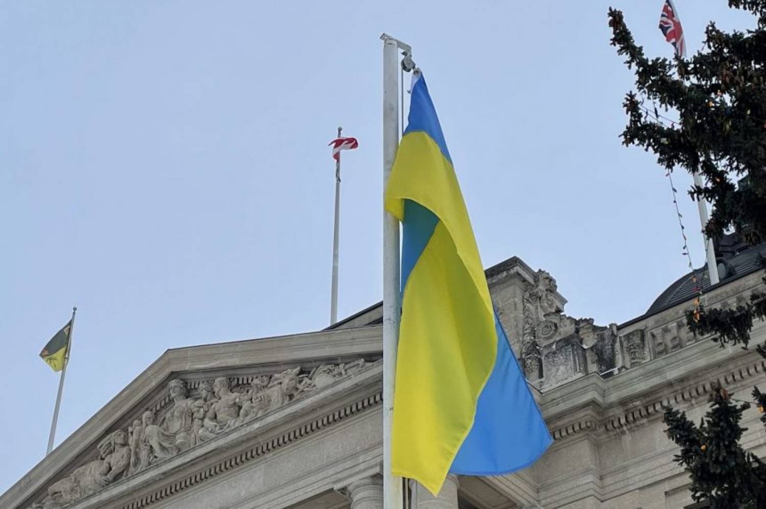Call for Volunteer Translators for Displaced Ukrainians. Apply now to Help! Plus Updates on Canada's Response
